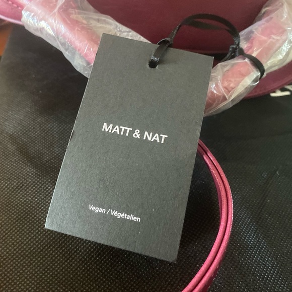 NWT MATT & NAT Kiara Vegan Leather Convertible Round Backpack $160 Retail Price - Picture 9 of 9